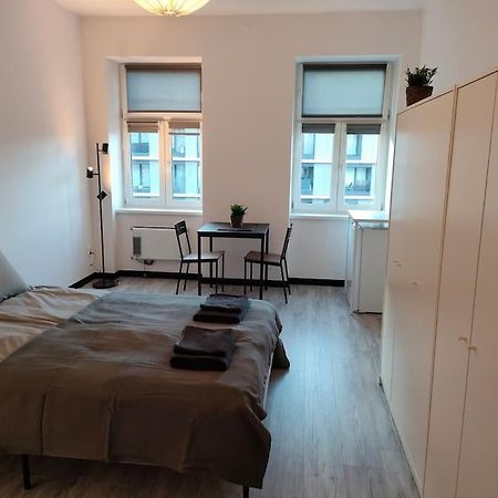 Cozy Room - 10 Min.From Rynek Breslavia Esterno foto