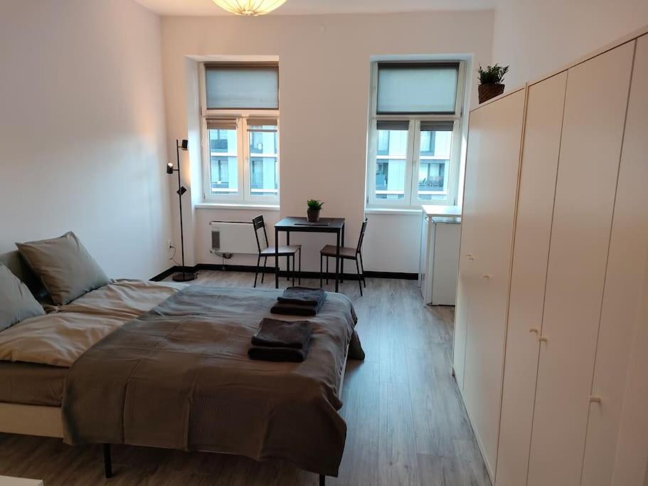 Cozy Room - 10 Min.From Rynek Breslavia Esterno foto
